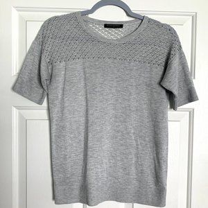BANANA REPUBLIC Women's Gray Short Sleeve Blouse Size XS Knit Top